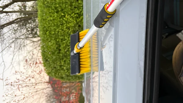 GreenClean & Gardening Services