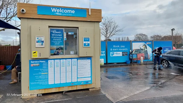 Waves Hand Car Wash Southport