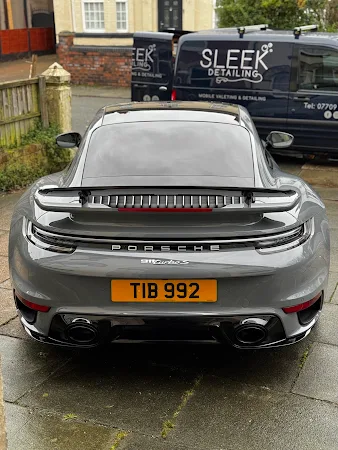 Sleek Detailing