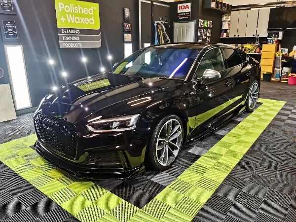 Polished and Waxed Detailing
