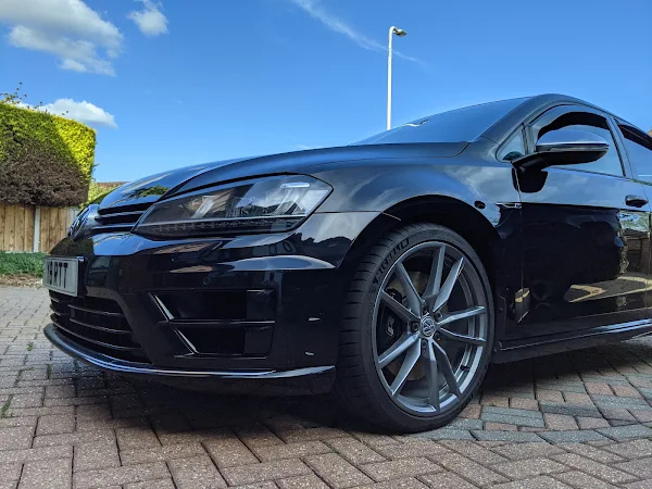Roberts Customs Ltd