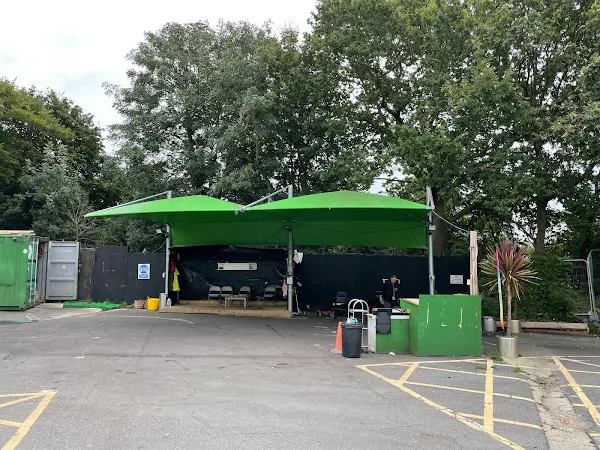 Hainult golf club Car Wash