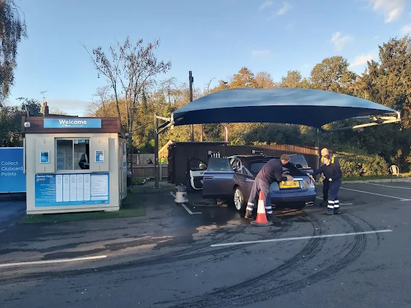Waves Hand Car Wash Twickenham