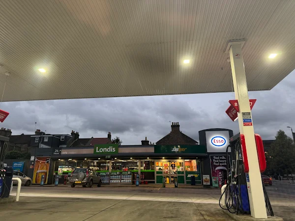 Esso Hexagon & Subway