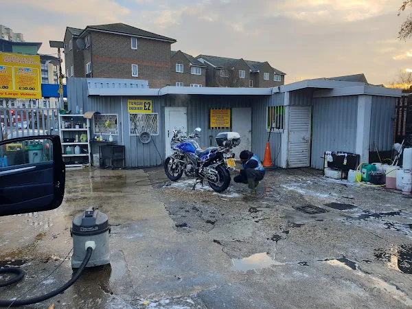 Hand Car Wash & Tyres