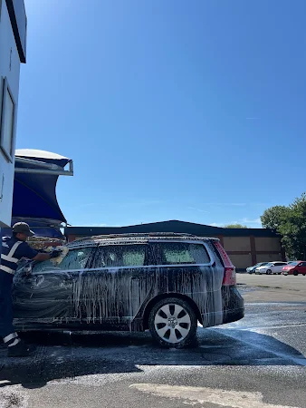 Waves Hand Car Wash Hanger Lane