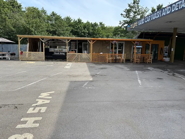 Deluxe hand car wash and detail