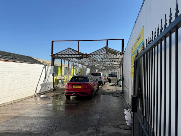 Crews Hill Hand Car Wash