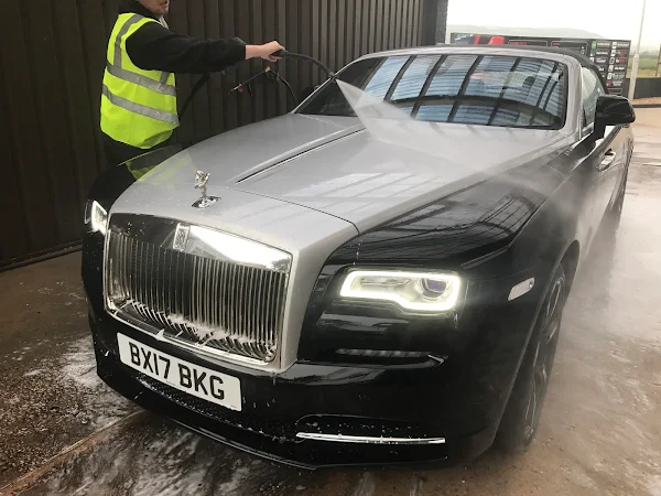 Pressure kings hand car wash & valeting centreentre