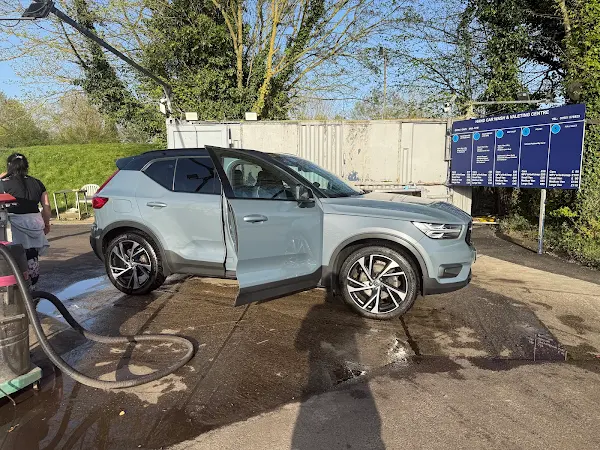 Hand car wash