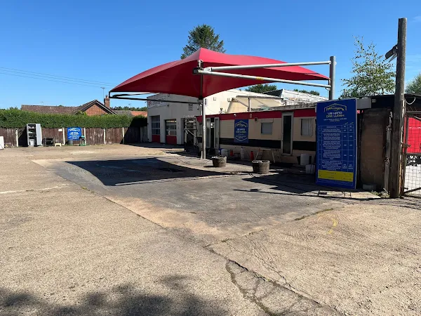 V8 Hand Car Wash