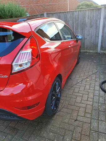 Mobile car valeting