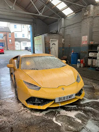 Hand car wash