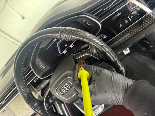 Apro valets