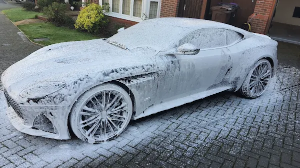 Bob Squash Valeting