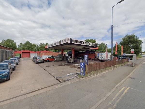 Wolves Handcar Wash & Tyre Centre