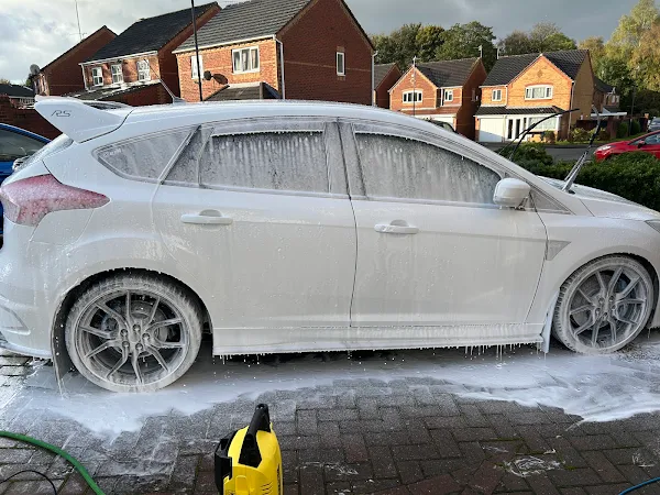 Laura's Valeting Service