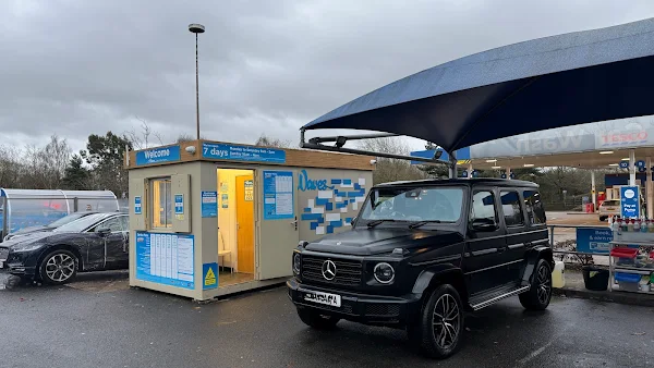 Waves Hand Car Wash Coventry 4