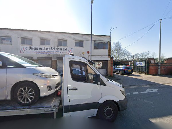Speedwells Tyres & Car Wash