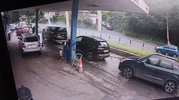 Polbathic hand carwash