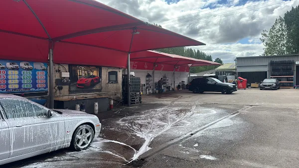Bromsgrove Hand Car Wash & tyre fitting service