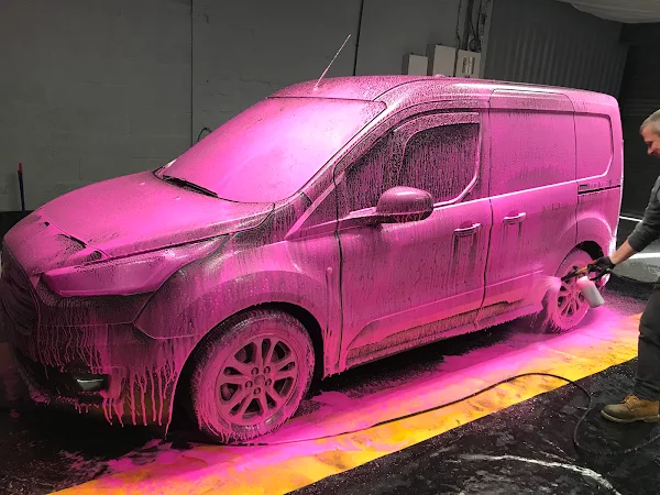 STEAM DETAILING & VALETING