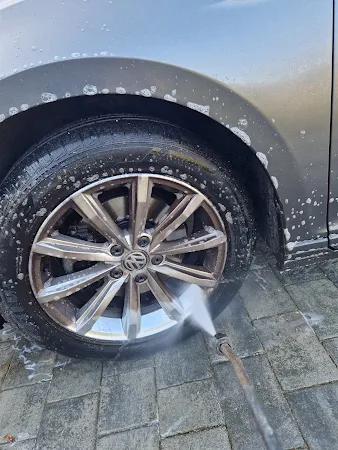 bling bling mobile hand car wash & valeting