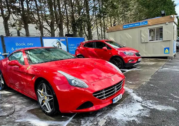 Waves Hand Car Wash West Durrington
