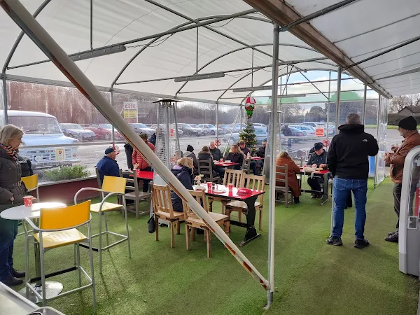 Toat Cafe & Hand Car Wash